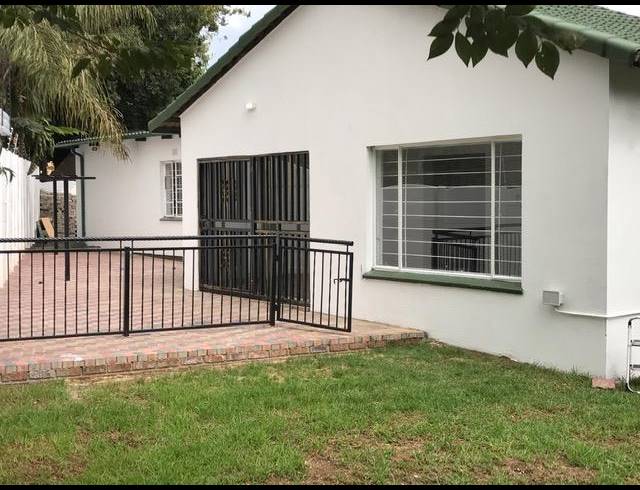 4 BEDROOM PROPERTY TO RENT IN FARRARMERE